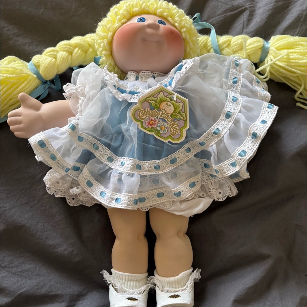 Cabbage Patch Applause 16” Kellyn Marie porcelain collector Doll - Picture 7 of 8